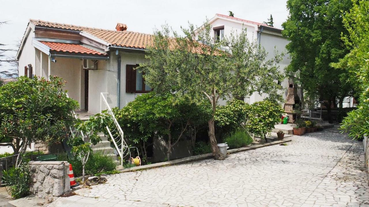Apartments Valentinovo Кленовица Екстериор снимка
